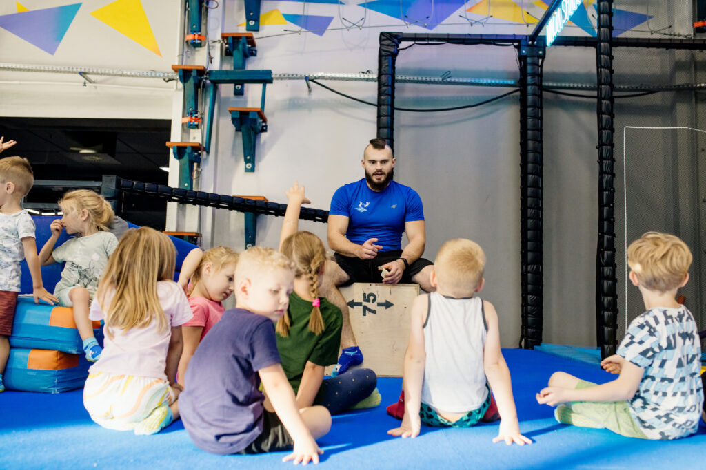 Zabierz dziecko na gimnastykę do Jump Hall Wrocław