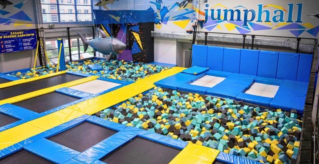 Jump Hall to wspaniałe miejsce, w którym wskoczysz do zupełnie innego wymiaru